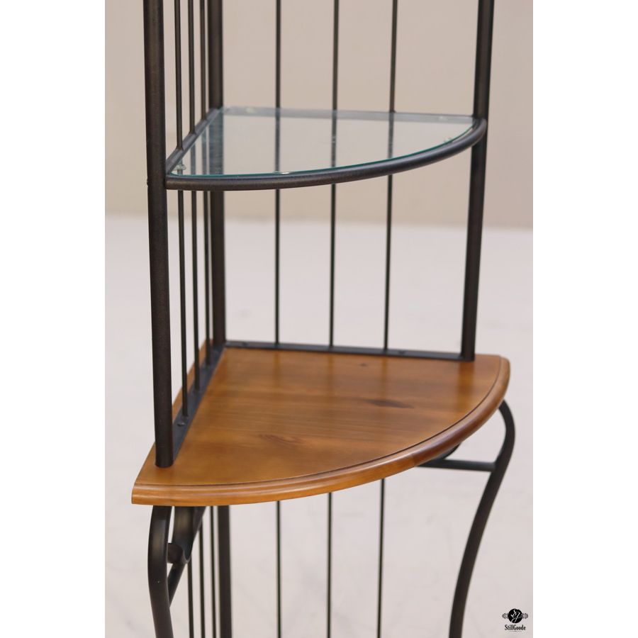 Etagere
