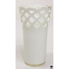  Lenox Vase