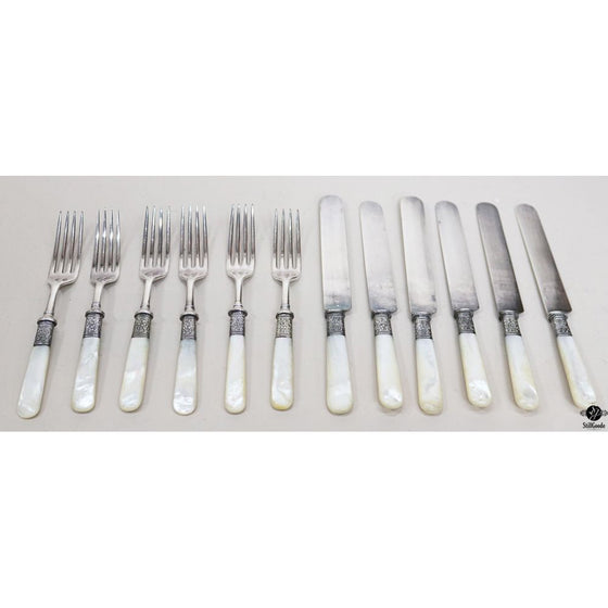 Landers, Frary & Clark Flatware Set