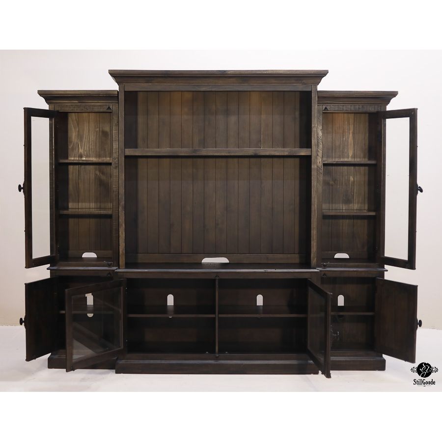 Magnussen Entertainment Center