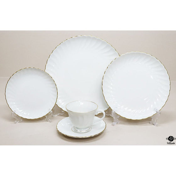 Syracuse China Set
