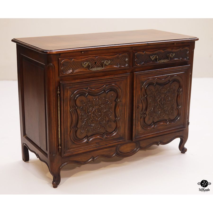 Sideboard