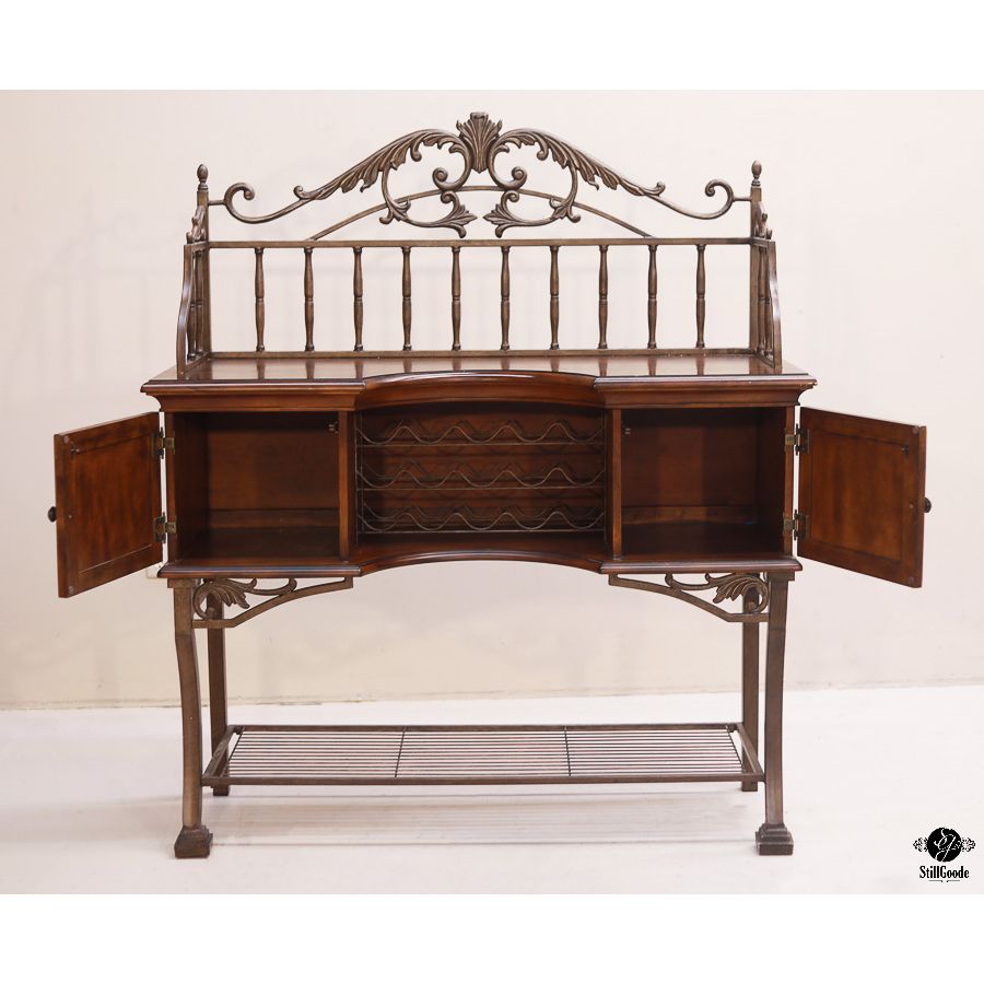 Sideboard