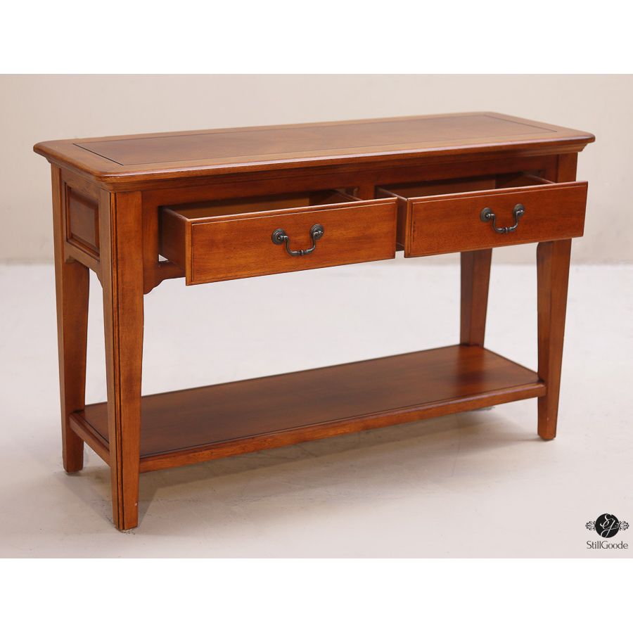Bassett Console