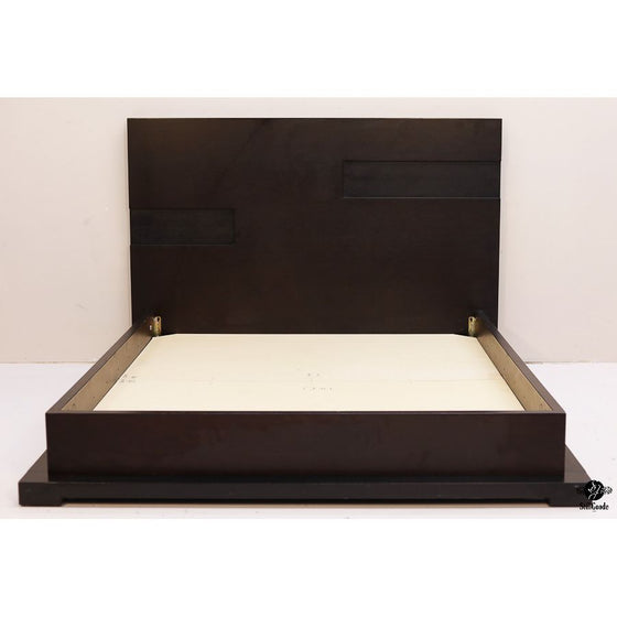 Queen Cantoni Bed