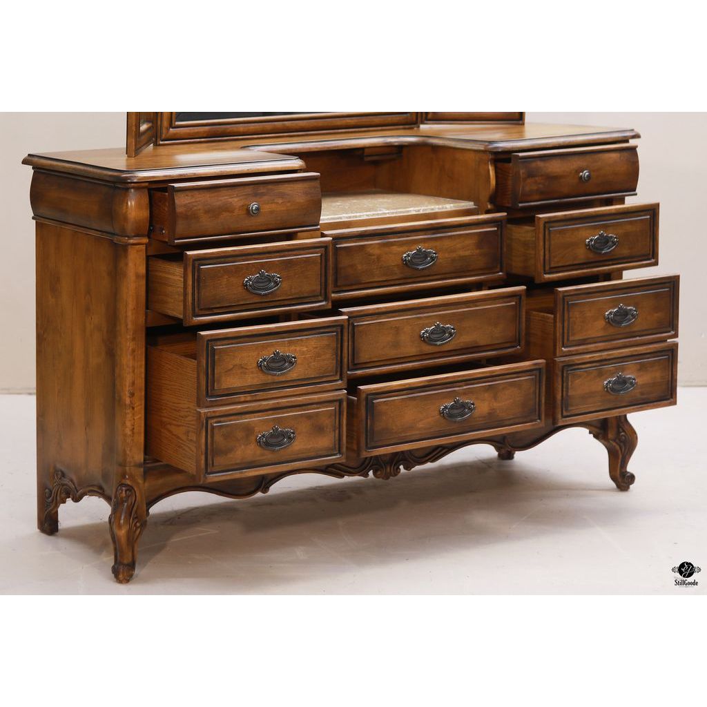 Oakwood Interiors Dresser