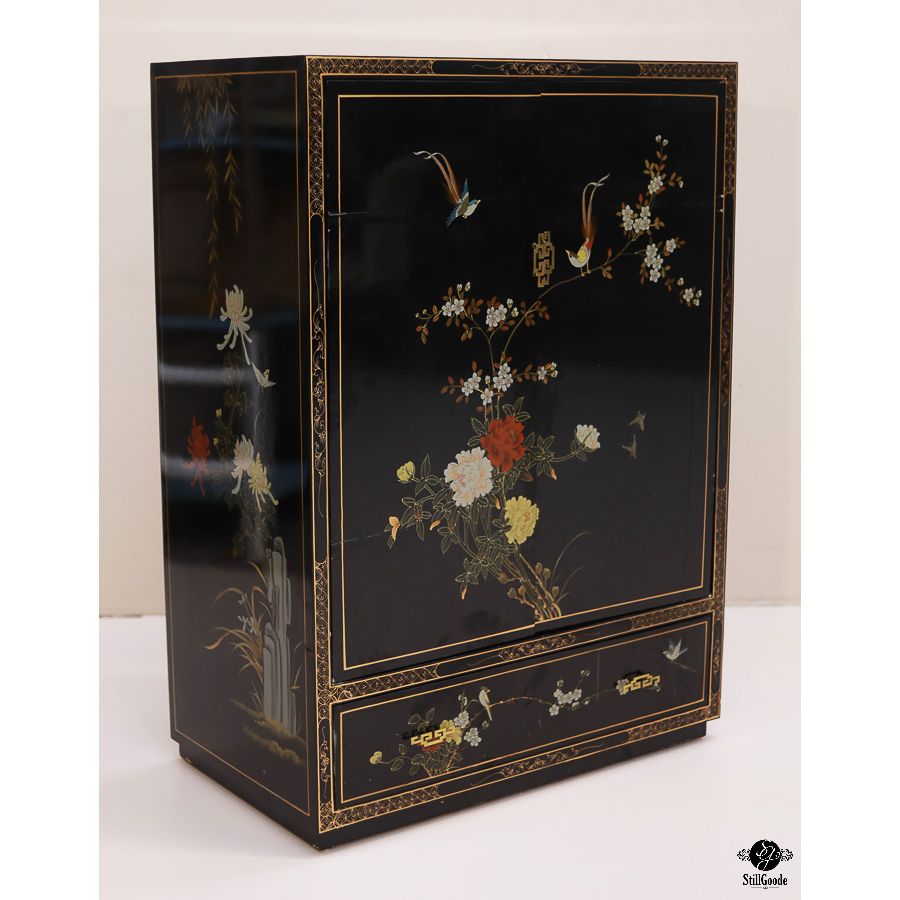 Armoire