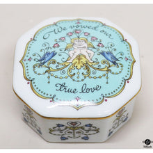  Franklin Mint Music Box