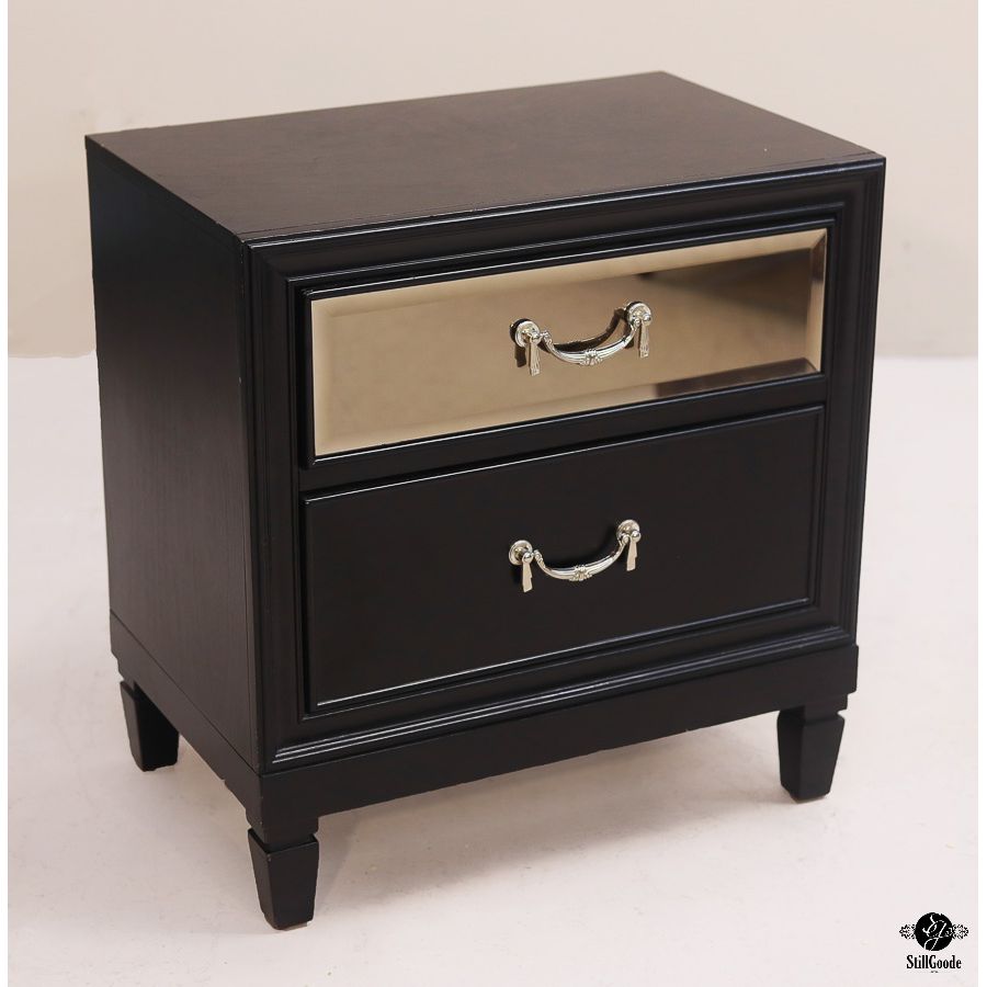 Nightstands (Pair)
