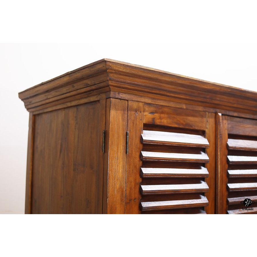 Armoire