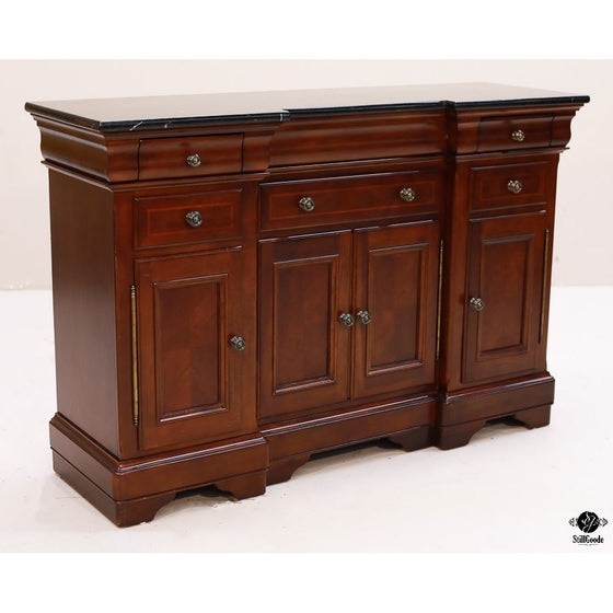 Universal Sideboard