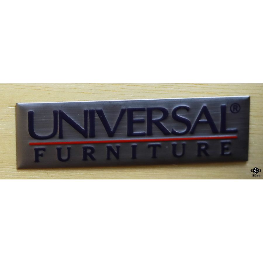 Universal Chest of Drawers