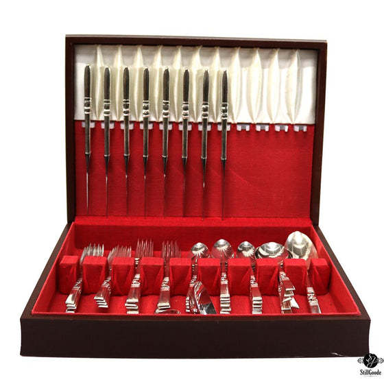 Community Flatware Set