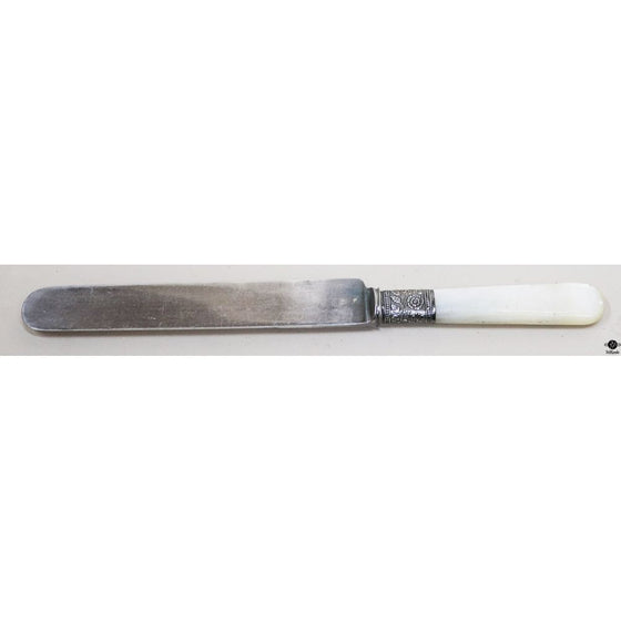 Landers, Frary & Clark Flatware Set