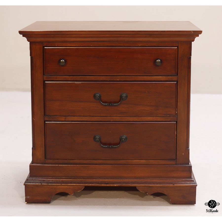 Nightstands (Pair)